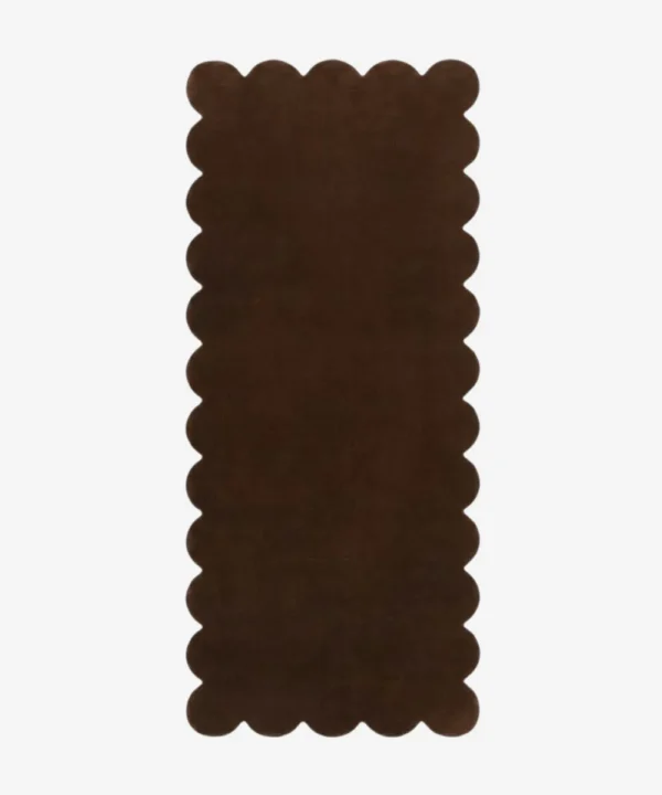 Walnut Crest Runner Rug Scalloped Edge