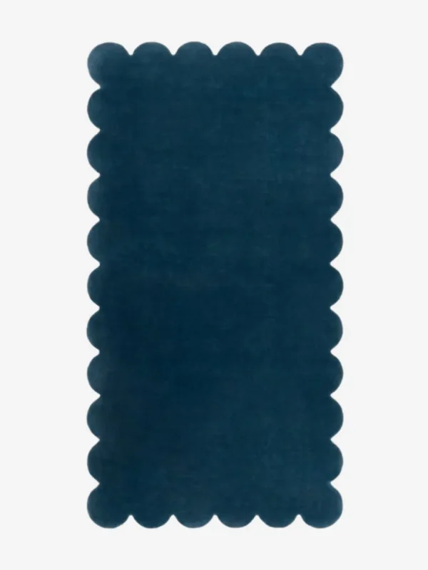 Aqualene Runner Rug Scalloped Edge
