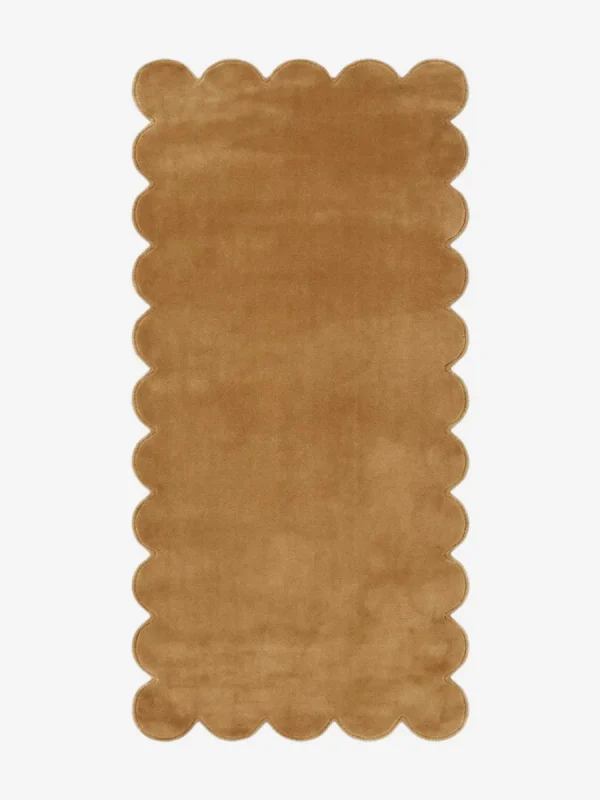 Honeystone Runner Rug Scalloped Edge